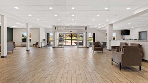Lobby - Comfort Inn & Suites Elk City South (Elk City)