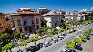 Vue sur la ville depuis l’hébergement