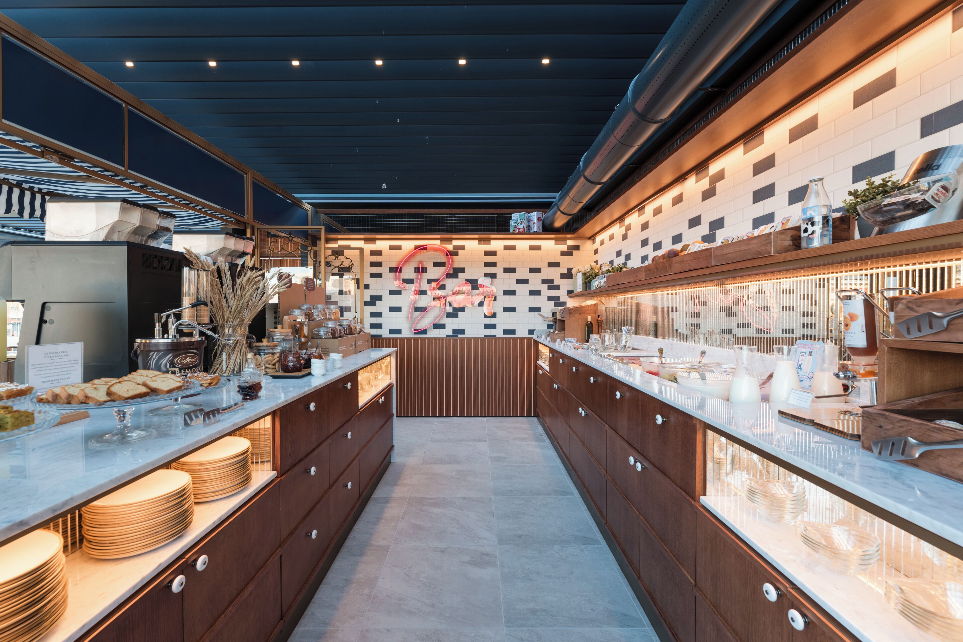 daily continental breakfast (eur 15 per person)