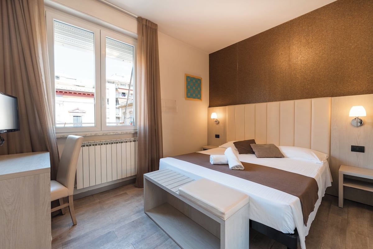 Comfort Double Room | 2 bedrooms, down comforters, minibar, in-room safe