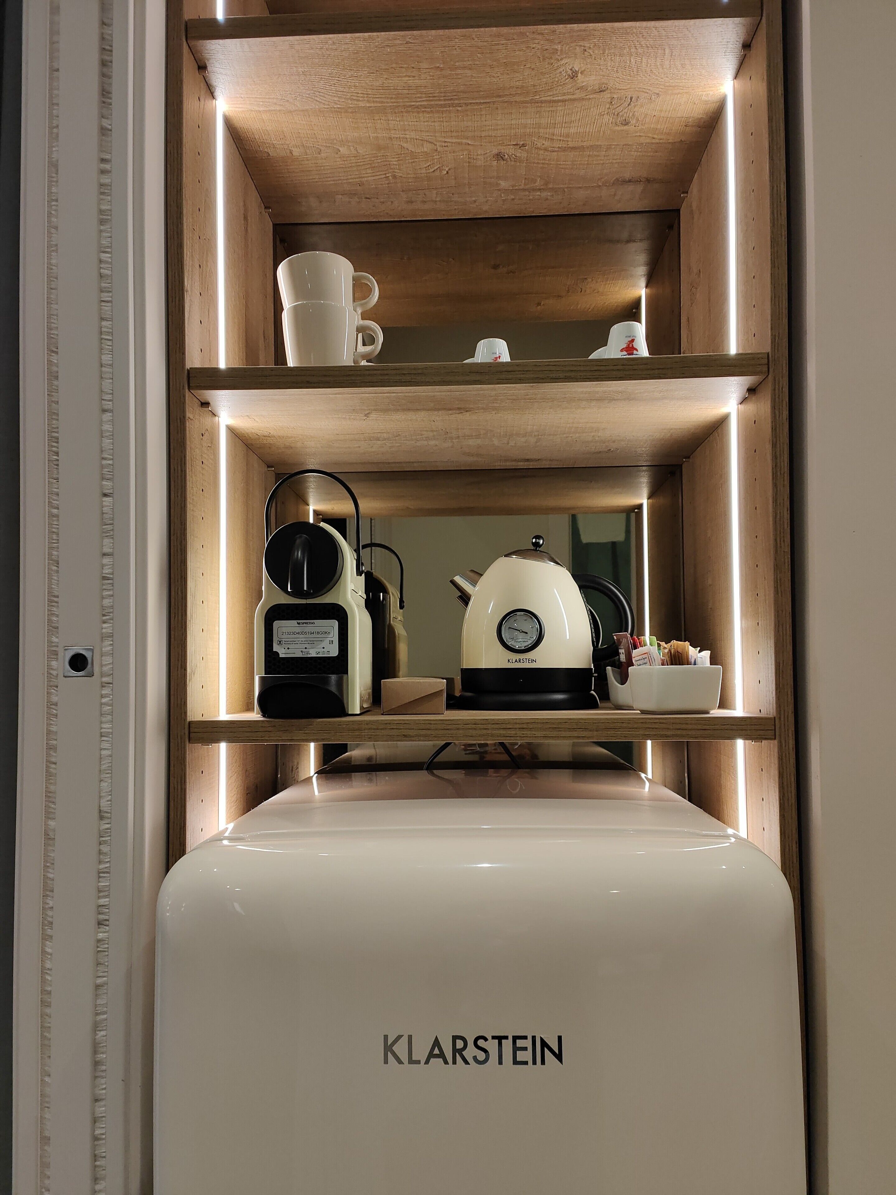 family suite | coffee and/or coffee maker