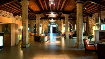 ロビー応接スペース