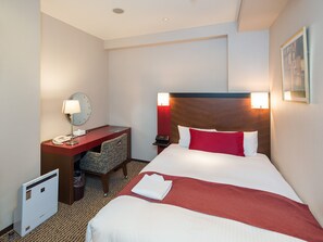 Superior Double Room, Non Smoking | Desk, blackout drapes, iron/ironing board, free WiFi