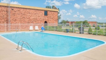Seasonal outdoor pool