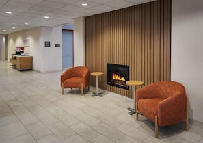 Lobby - Hampton Inn & Suites Greenfield (Greenfield)