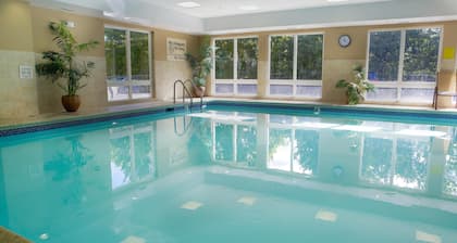 Hampton Inn & Suites Greenfield