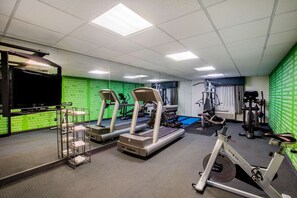 Fitness facility - La Quinta Inn & Suites by Wyndham Pasadena (Pasadena)