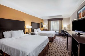 Habitación, 2 camas Queen size, para no fumadores | Ropa de cama de alta calidad, muebles diferentes y escritorio