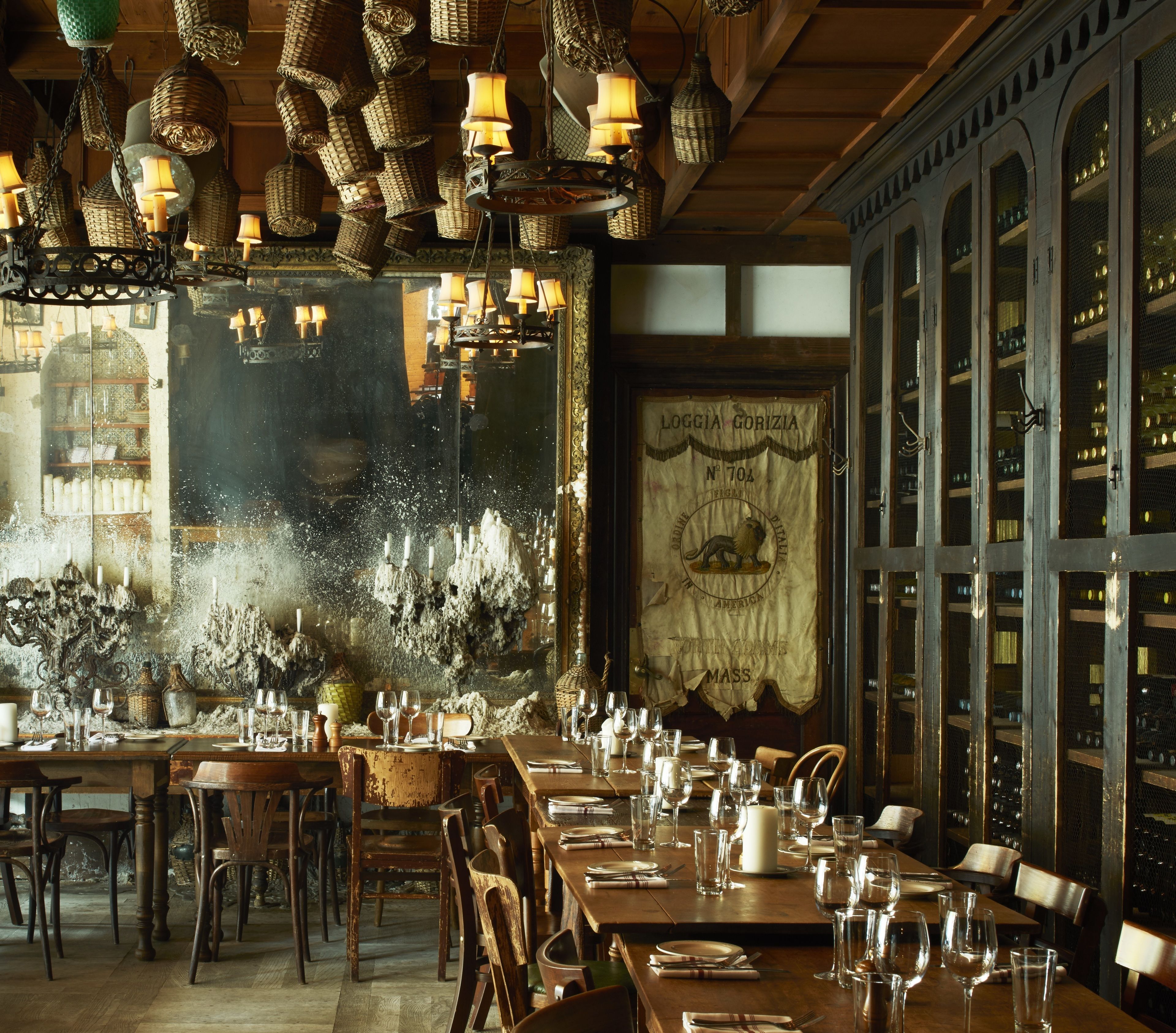 dinner and brunch served