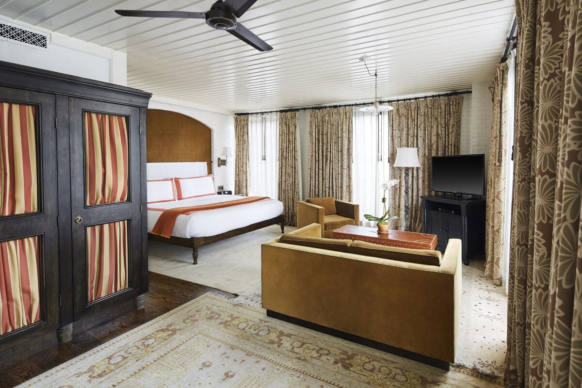 Bowery Suite | Egyptian cotton sheets, premium bedding, minibar, in-room safe