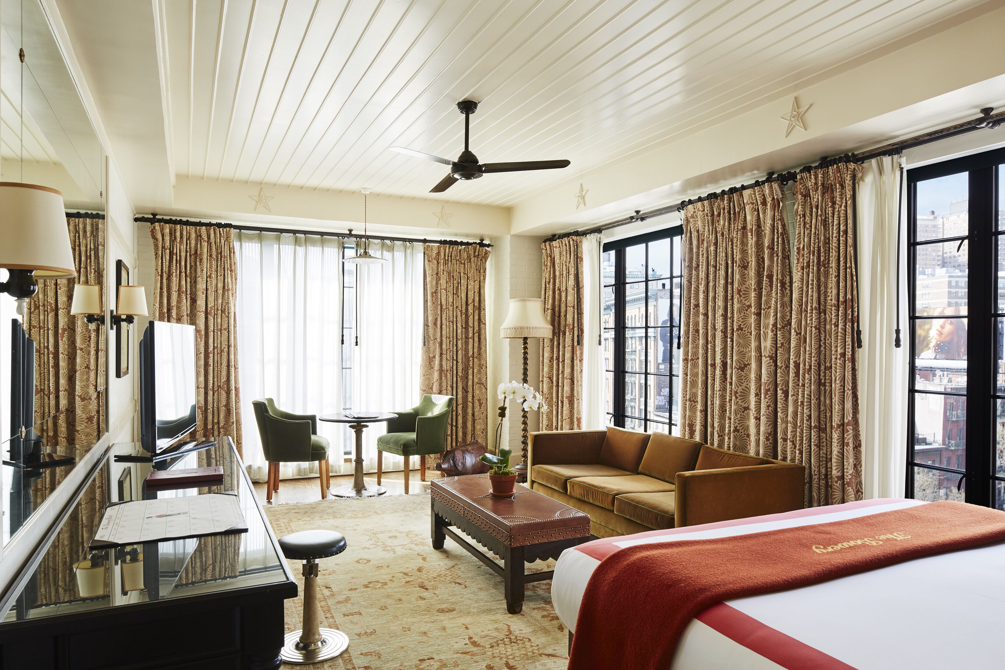 bowery suite | living area | flat-screen tv, ipod dock, pay films