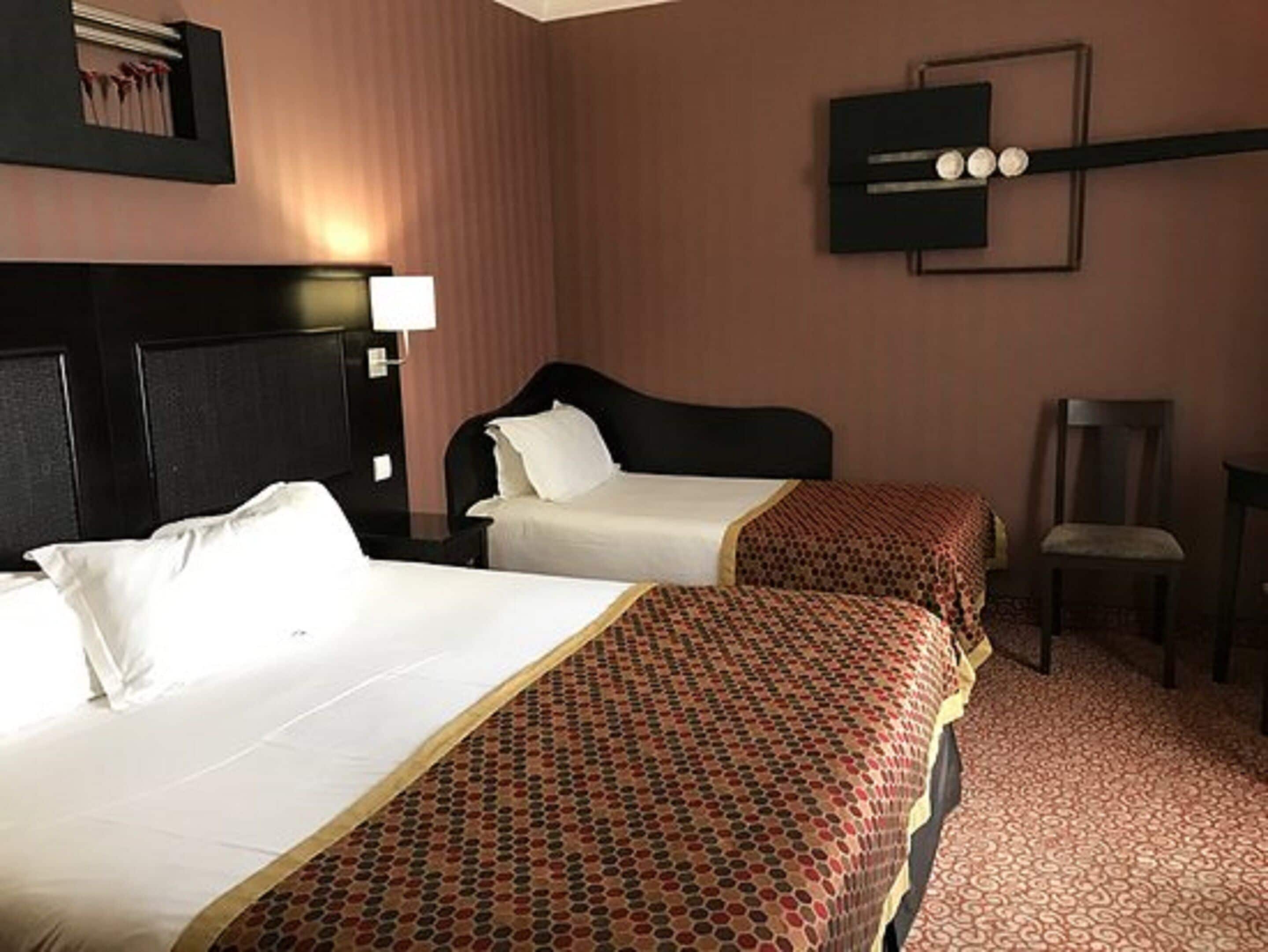 triple room | premium bedding, in-room safe, desk, blackout curtains