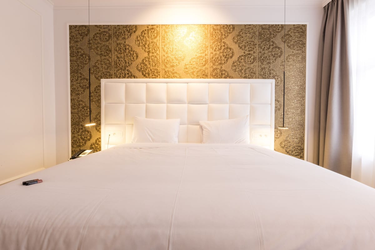 deluxe room, terrace, garden area | hypo-allergenic bedding, minibar, in-room safe, individually decorated