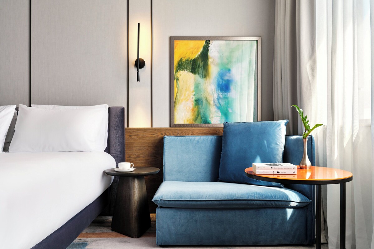 Rom – standard, 1 kingsize-seng med sovesofa | Romfasilitet