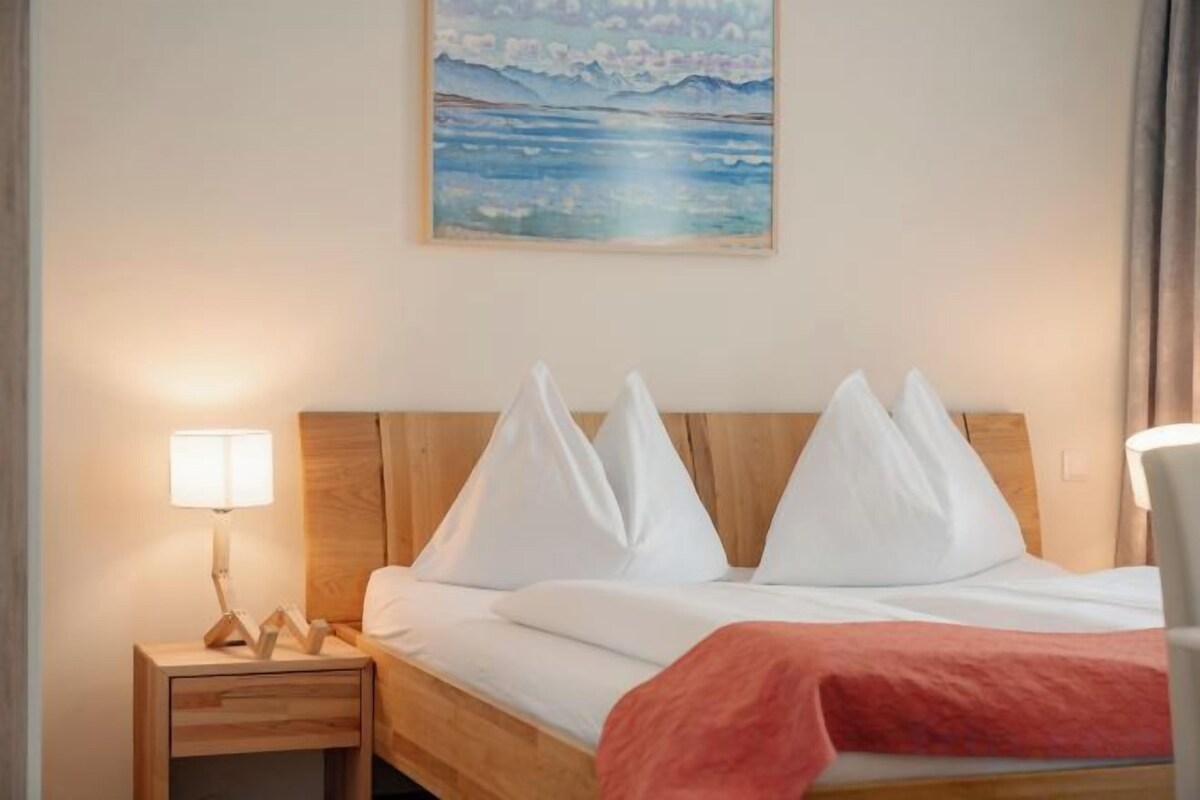 Premium bedding, minibar, in-room safe, laptop workspace