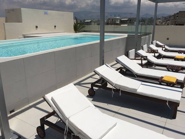 Piscine extérieure (ouverte en saison)