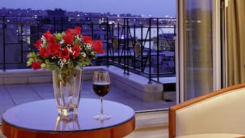 Phòng Suite Presidential, quang cảnh thành phố | Bộ đồ giường cao cấp, minibar, két bảo mật tại phòng