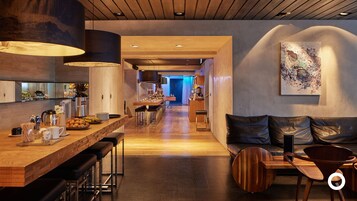 Daily buffet breakfast (ISK 3500 per person)