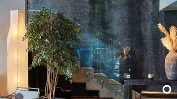 Setustofa í anddyri