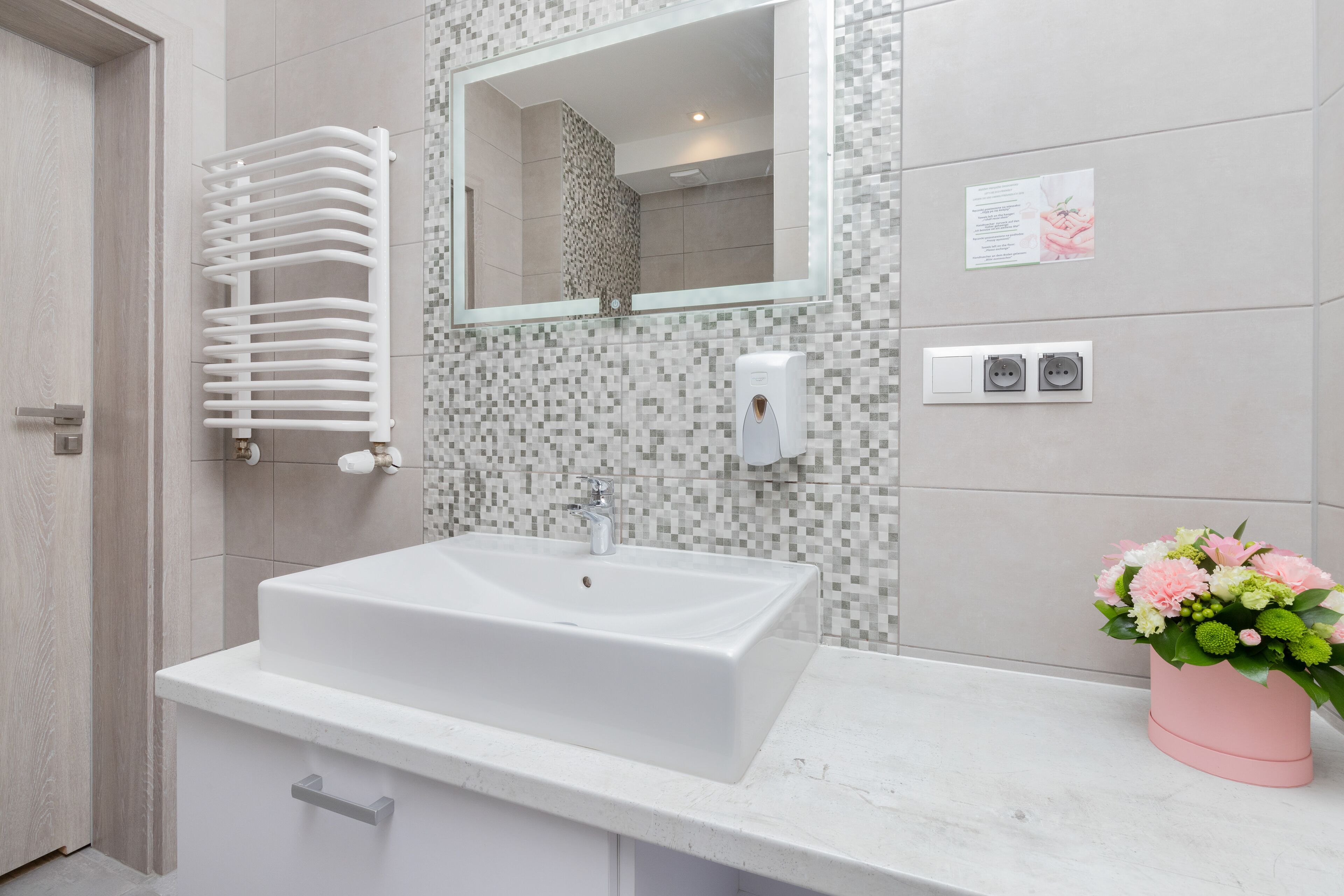 family quadruple room | bathroom | shower, free toiletries, hair dryer, towels