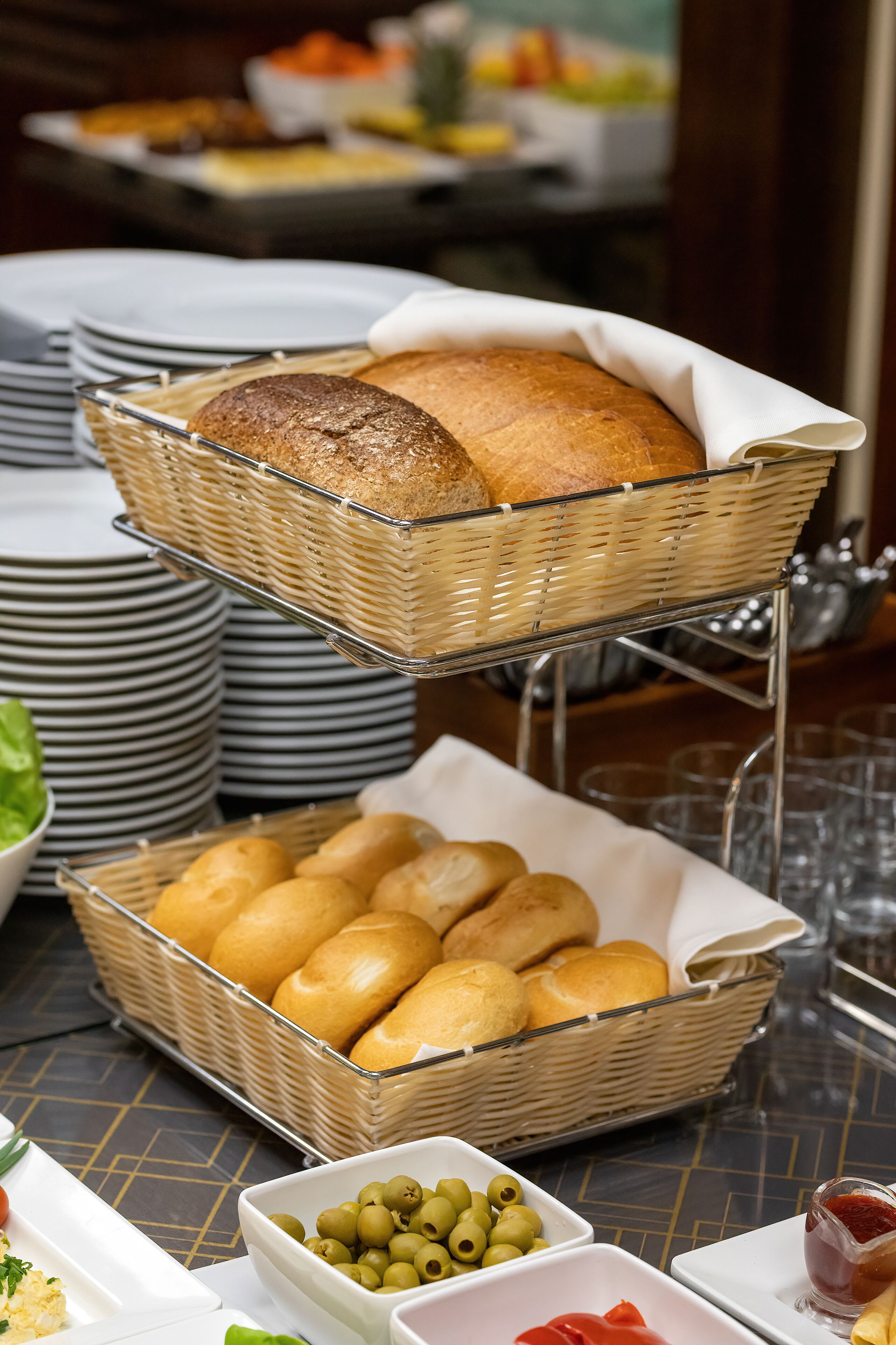 daily cooked-to-order breakfast (pln 44 per person)