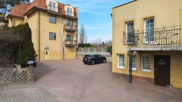 Self parking (PLN 25 per day)