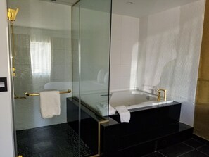 Brudesuite - 1 kingsize-seng - boblebad | Boblebad