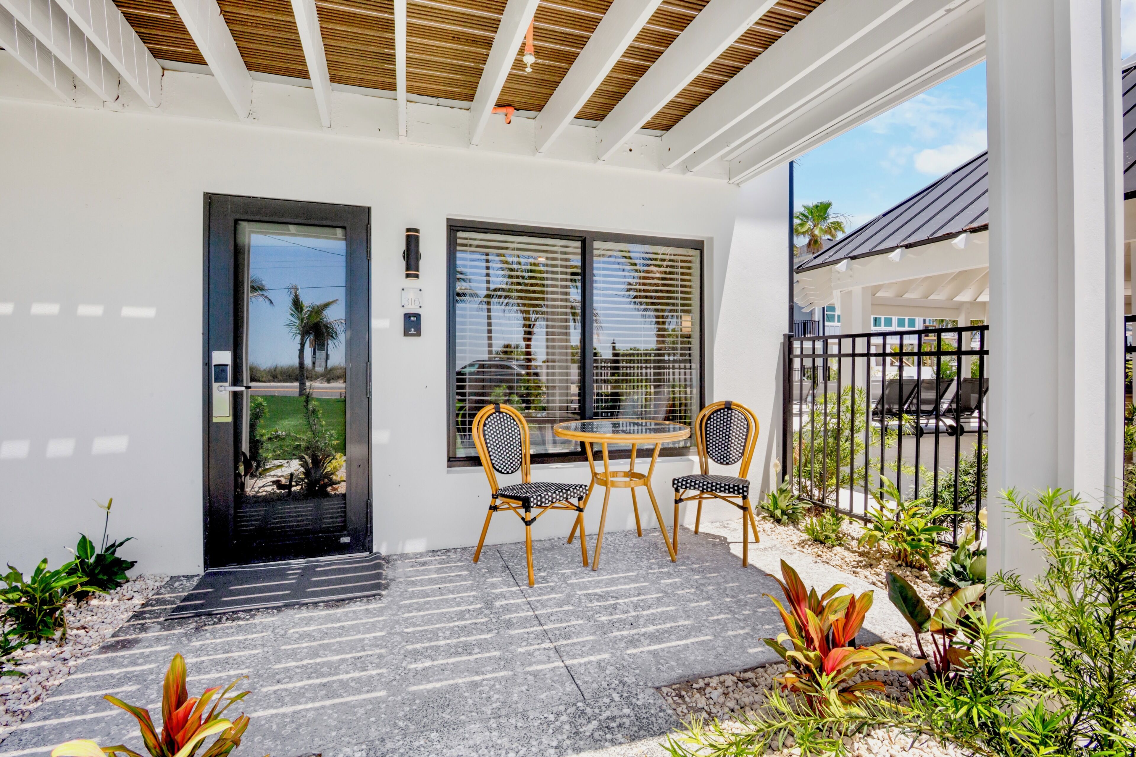 Ocean View Terrace King Room | Terrasse/patio