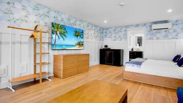 Resort View Terrace King Suite | Een strijkplank/strijkijzer, gratis wifi, beddengoed
