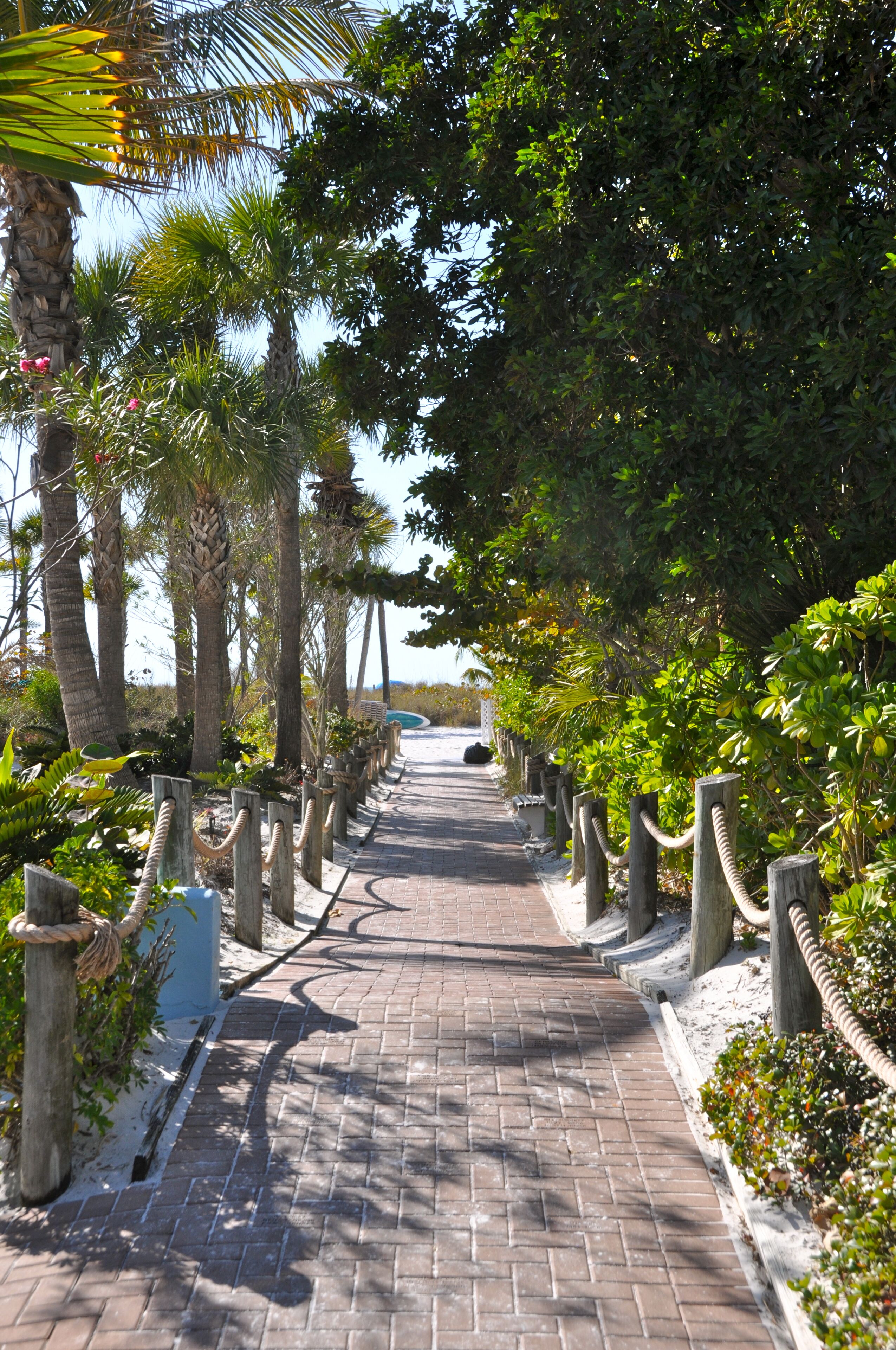 private beach nearby, white sand, sun-loungers, beach umbrellas