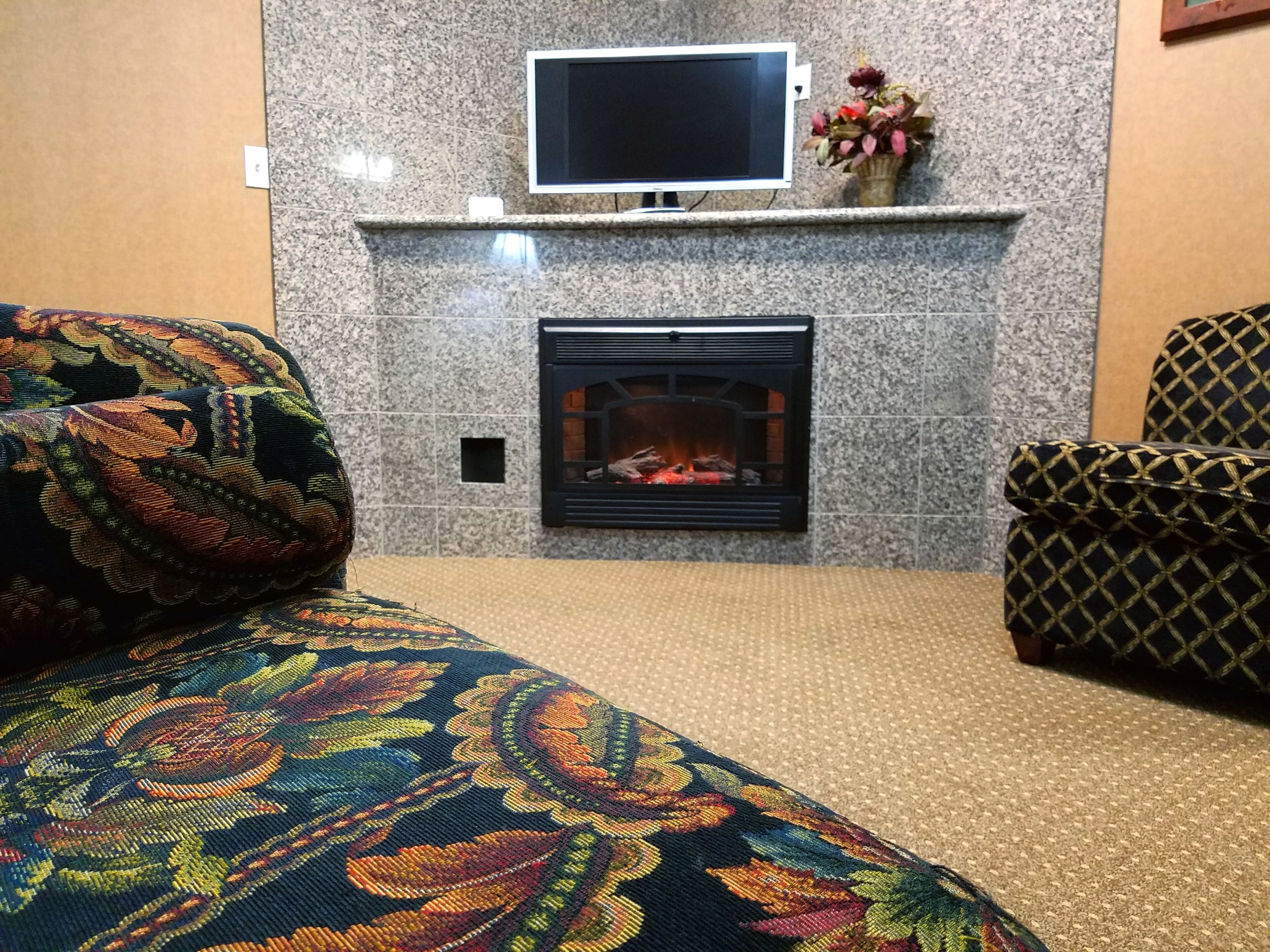 42-inch led tv with satellite channels, tv