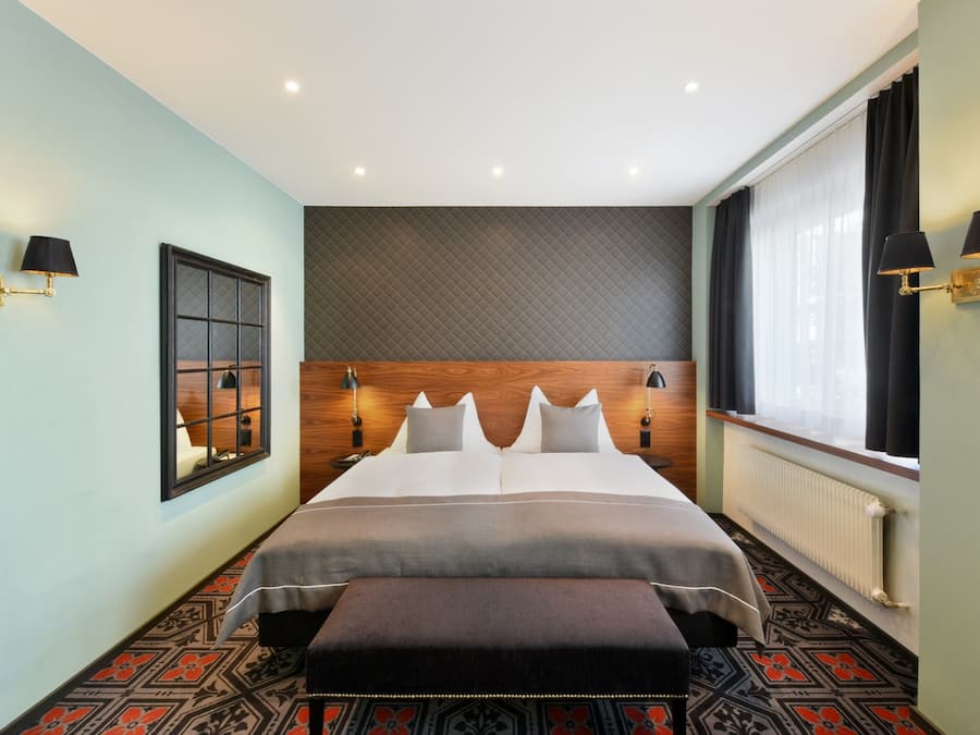 Superior Double Room | Minibar, in-room safe, desk, rollaway beds