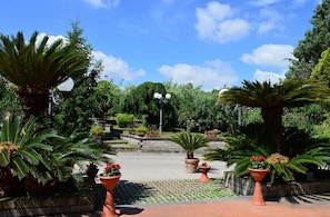 Terrace/patio - Excel Hotel Roma Ciampino (Marino)