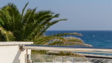 Habitación doble superior, vistas al mar | Vistas desde la habitación