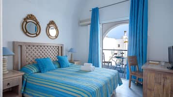 Classic Double Room | Premium bedding, in-room safe, desk, laptop workspace