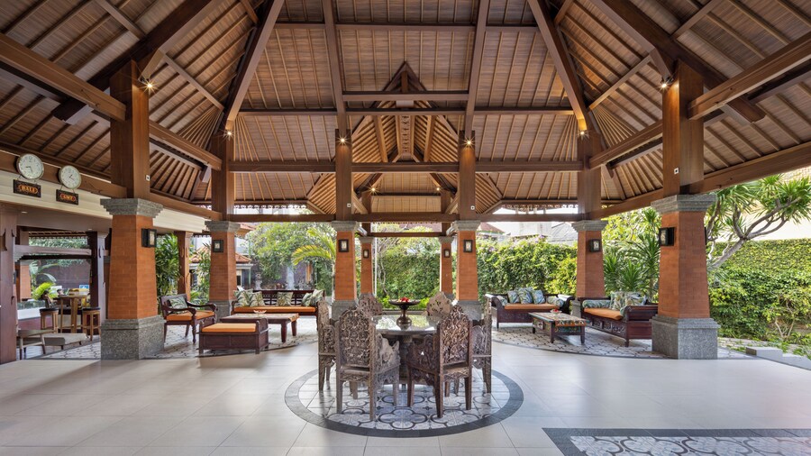 阿迪達摩庫塔酒店