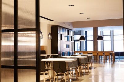 Hotel Le Dauphin Montreal Centre Ville