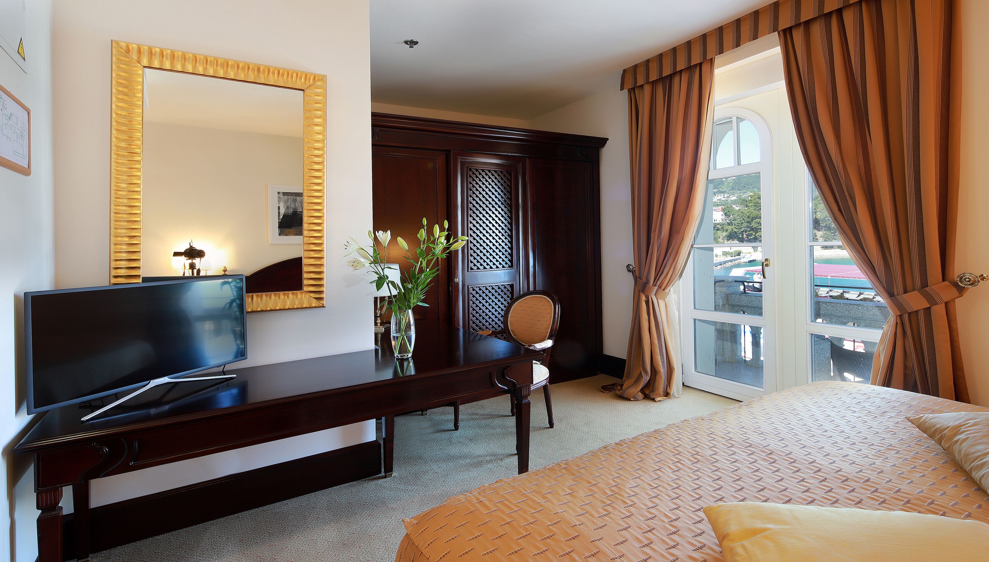 premium bedding, minibar, in-room safe, individually decorated