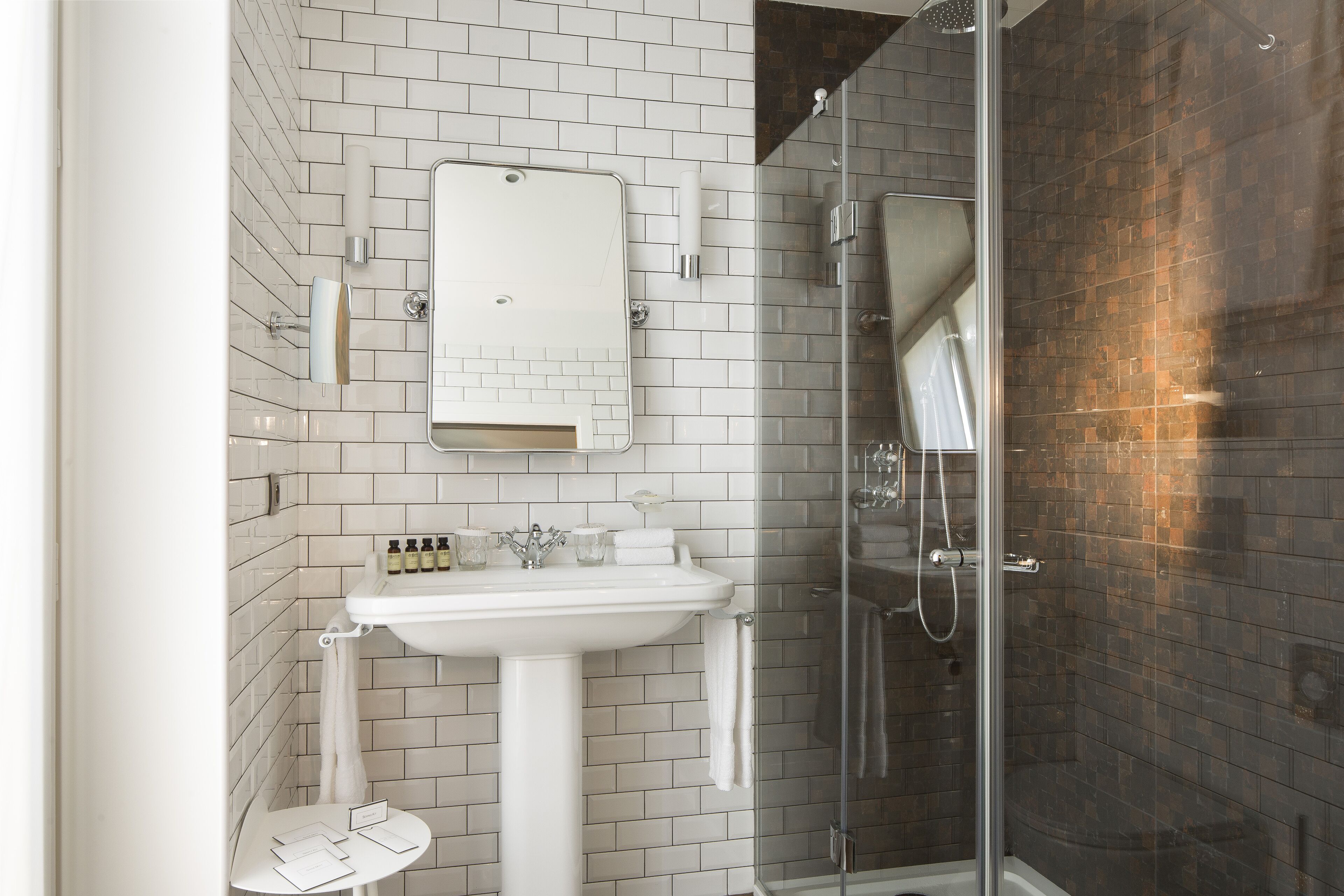 double room | bathroom | eco-friendly toiletries, bathrobes, slippers, towels