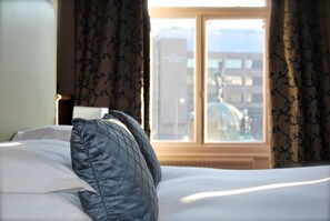 Classic Double Room, 1 Katil Kelamin (Double) | Dihias secara berasingan, dilengkapkan perabot secara berasingan, meja