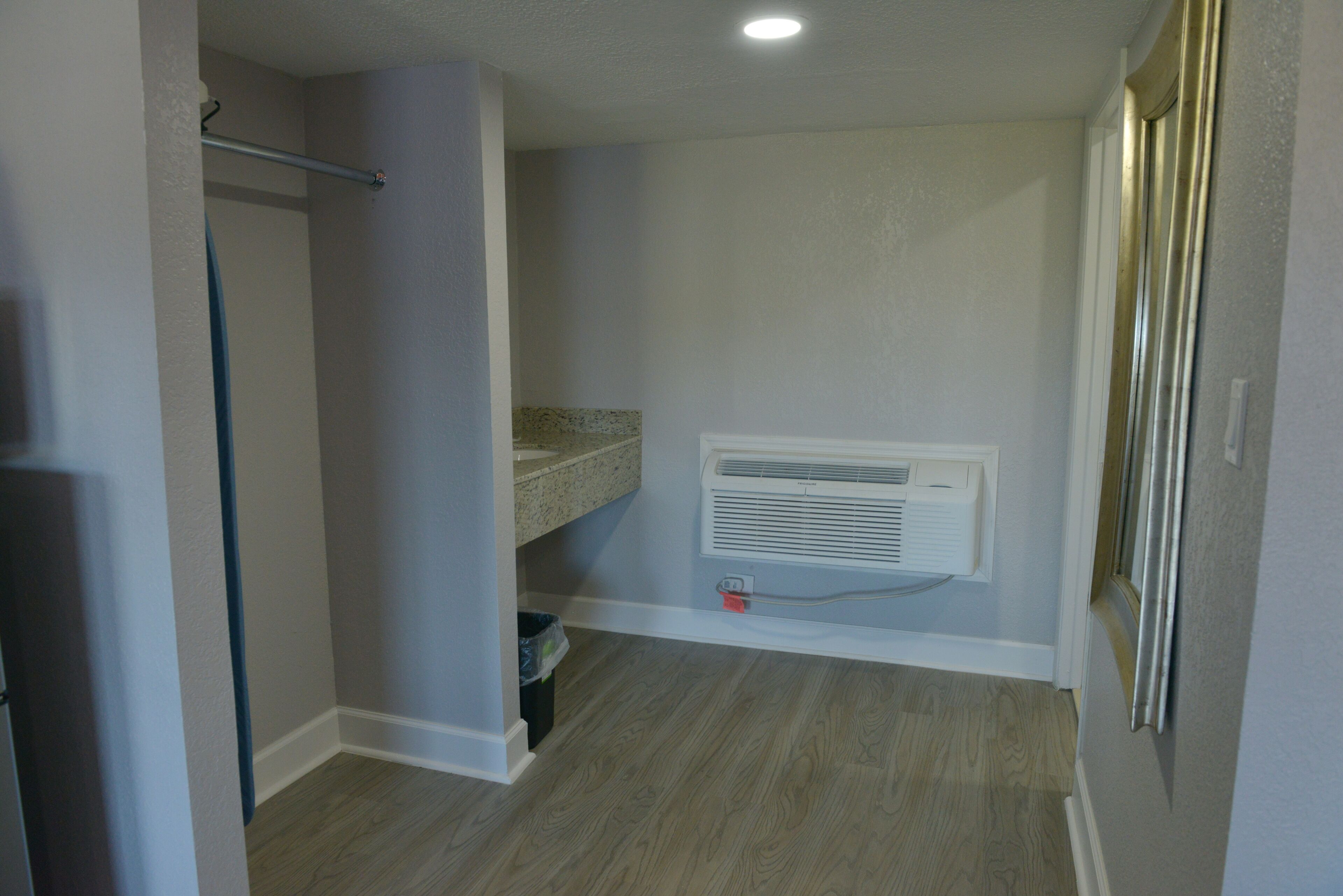 Photo - Rodeway Inn & Suites Winter Haven Chain of Lakes
