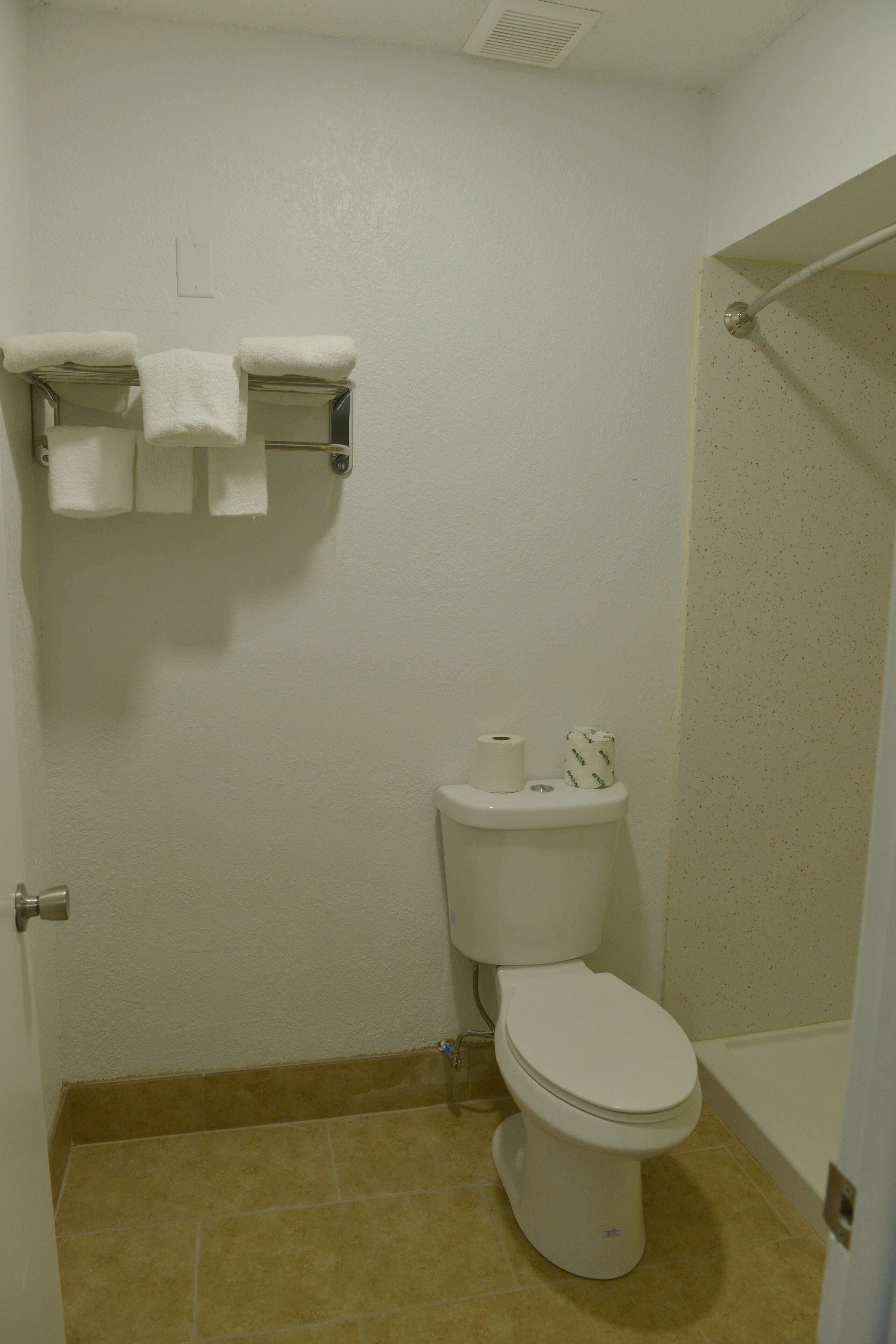 Photo - Rodeway Inn & Suites Winter Haven Chain of Lakes