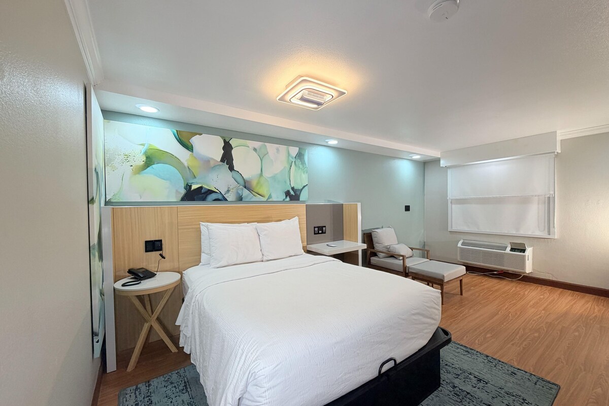 Kamer, 1 queensize bed, niet-roken | Pillowtop-bedden, een bureau, een laptopwerkplek