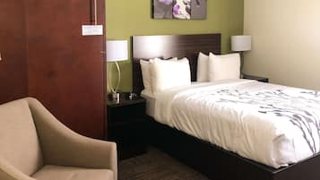 Standard Room, 1 Queen Bed, Non Smoking | Desk, free cribs/infant beds, rollaway beds, free WiFi