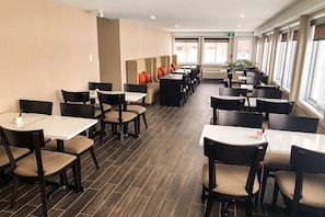 Dagelijks ontbijtbuffet inbegrepen