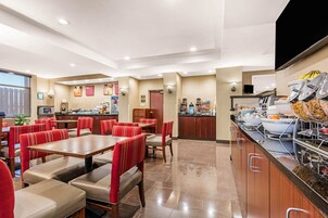 Free buffet breakfast 