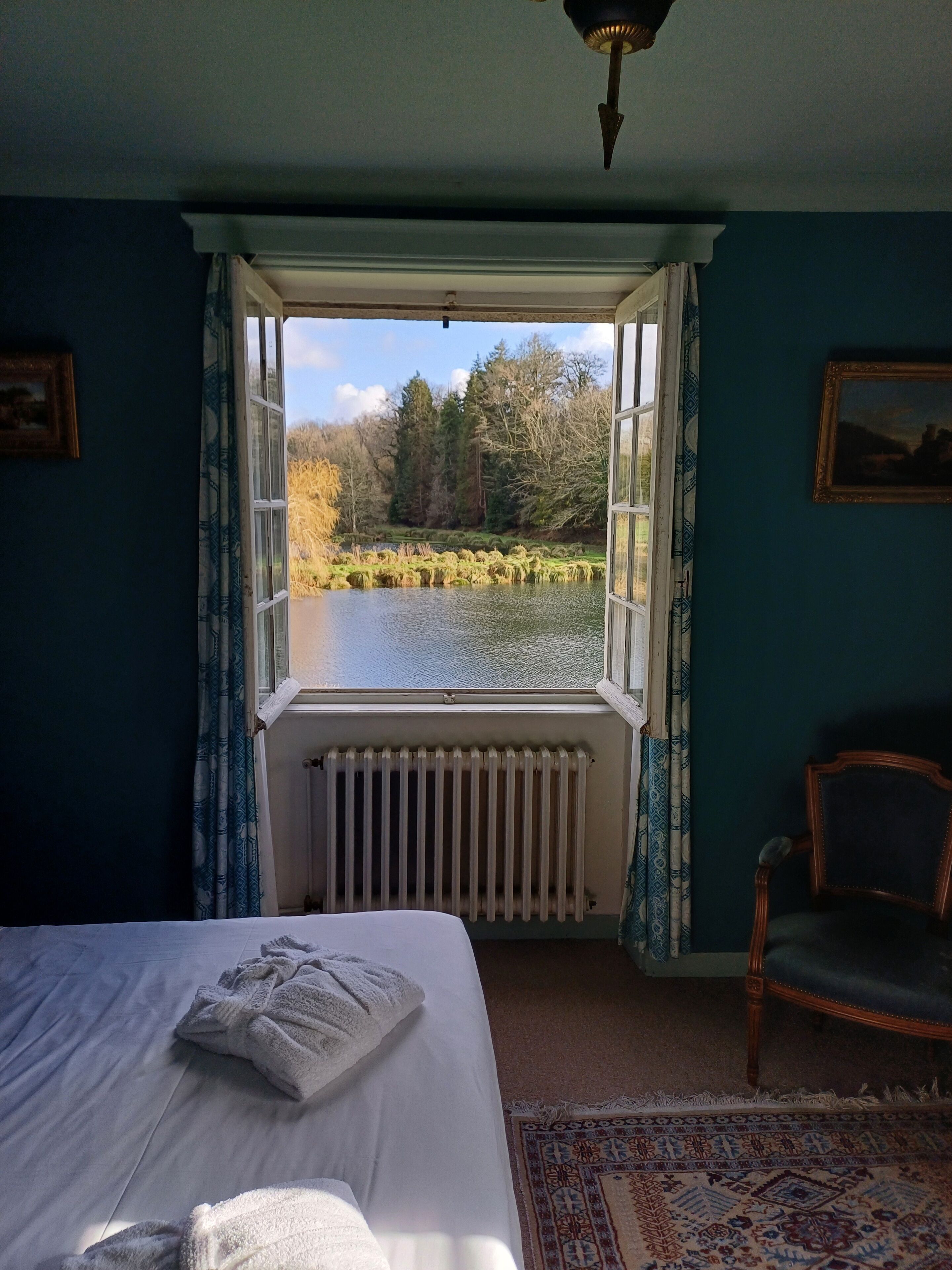 Superior kamer, 1 twee- of 2 eenpersoonsbedden | Uitzicht op het meer