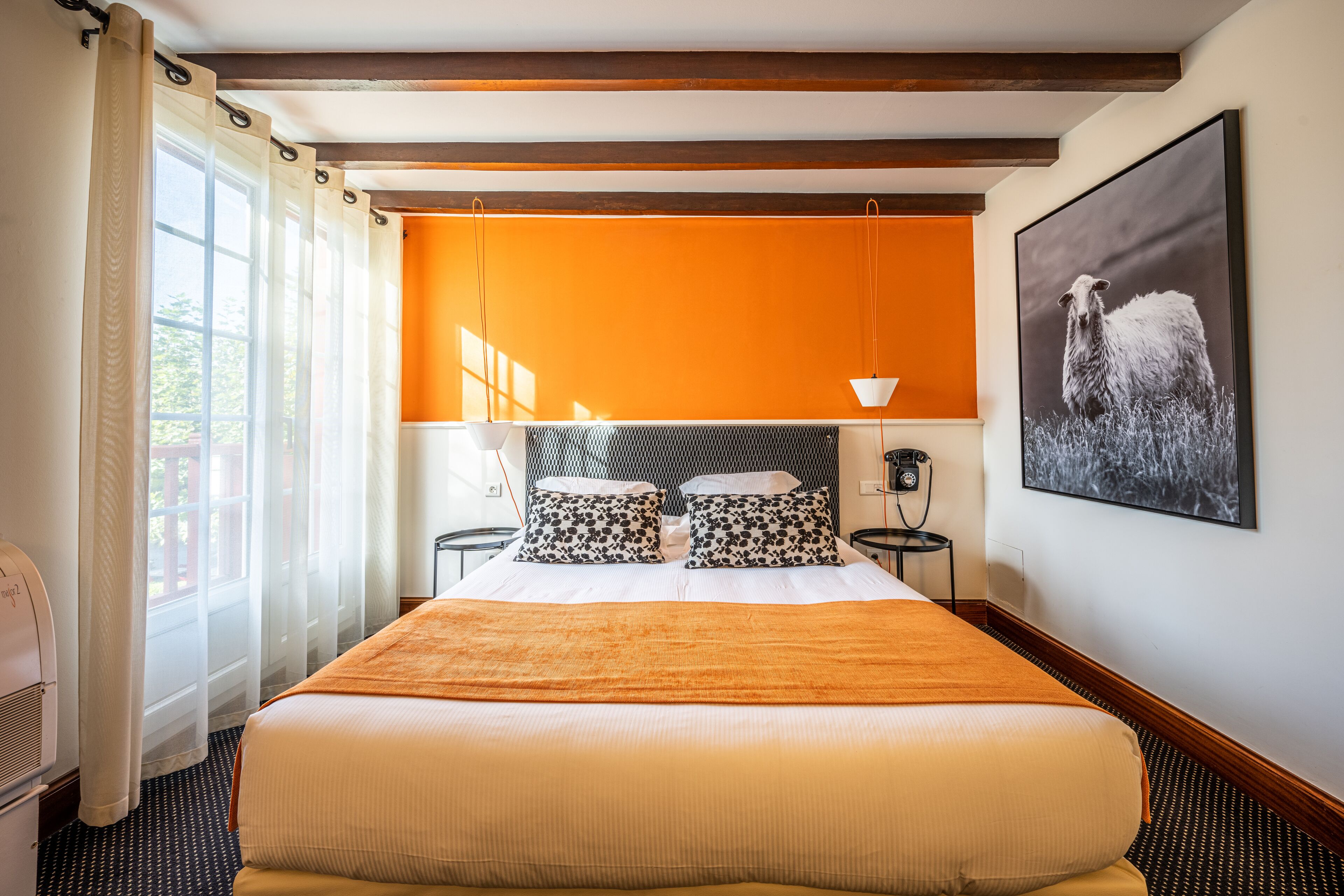 minibar, in-room safe, soundproofing, free wifi