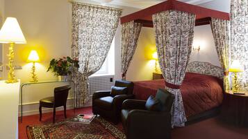 ์ฃผ๋์ด ์ค์ํธ (Baldaquin) | ๊ณ ๊ธ ์นจ๊ตฌ, ๋ฏธ๋๋ฐ, ๊ฐ์ค ๋ด ๊ธ๊ณ , ๊ฐ๊ฐ ๋ค๋ฅธ ์คํ์ผ์ ์ธํ
๋ฆฌ์ด