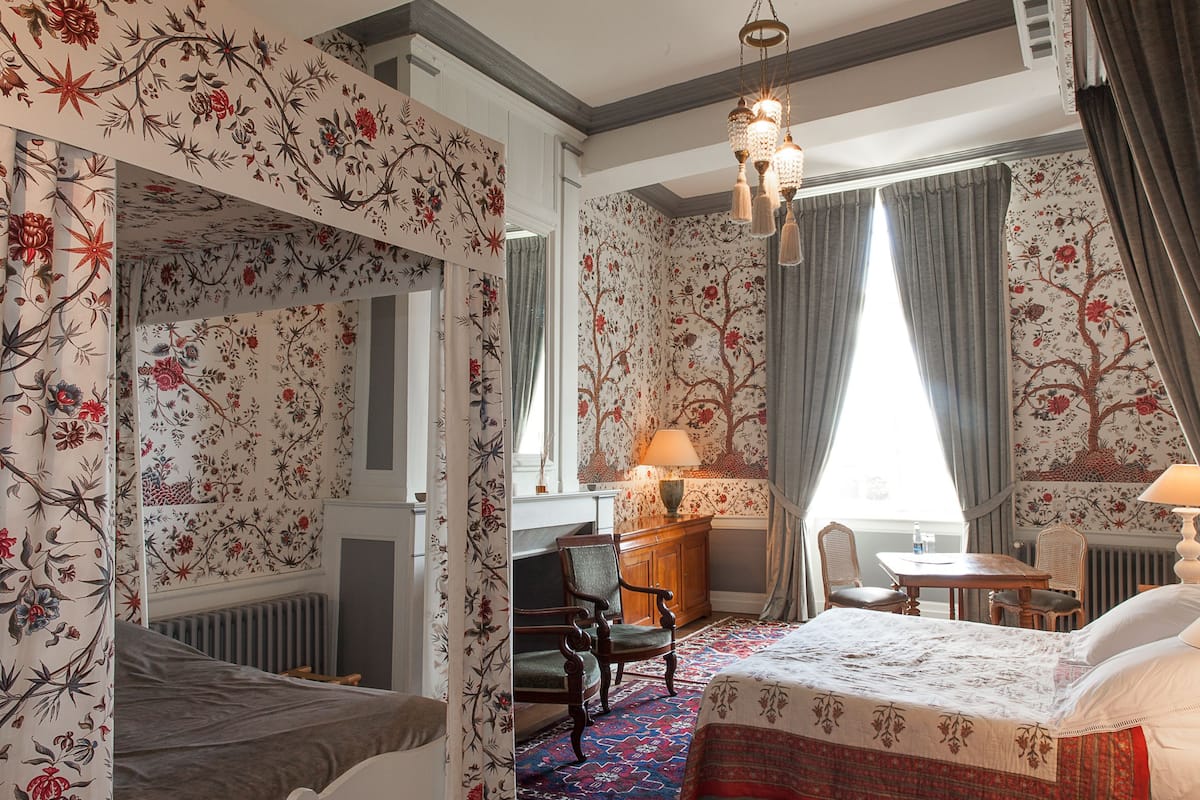 Deluxe driepersoonskamer | Luxe beddengoed, individueel gedecoreerd, individueel gemeubileerd